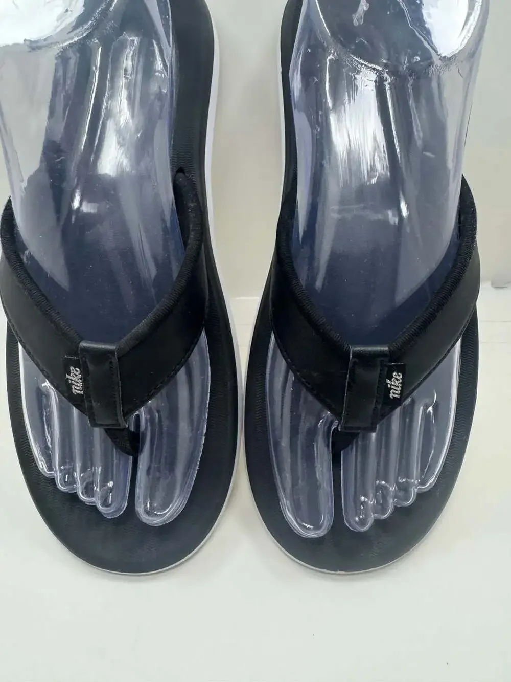 Nike Bella Kai Women's Flip Flop Sandals Black/White AO3622-002